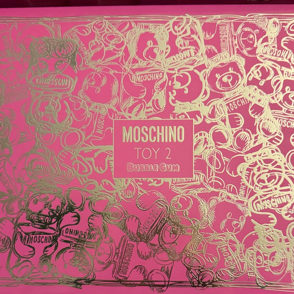 Moschino Toy 2 Bubble Gum 4piece Perfume Set includes 3.4 oz spray